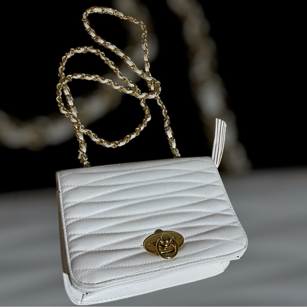 Bechamel crossbody or shoulder bag
